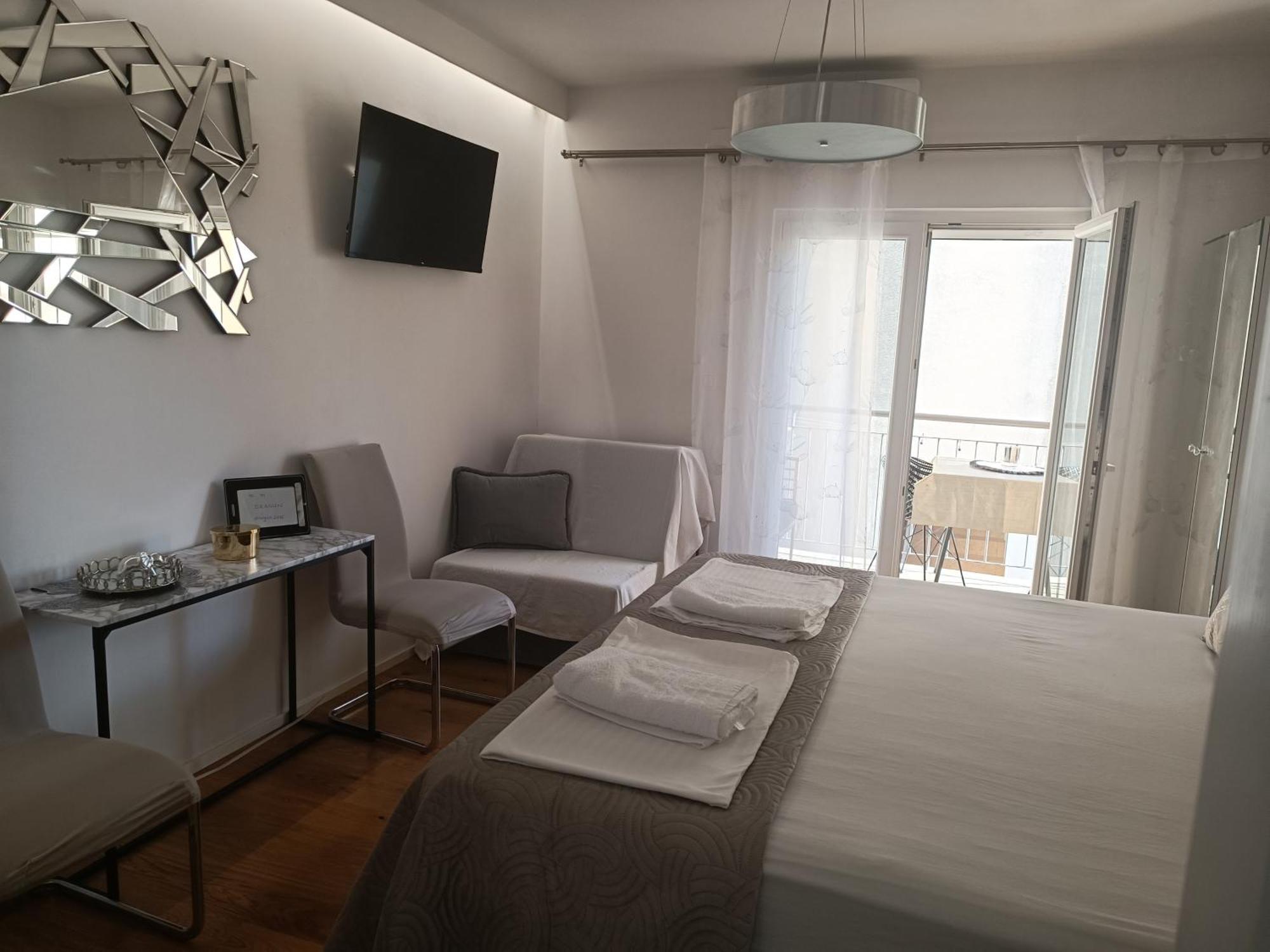 Apartment Golden Sunrise - 4 Ul.Petra Svacica11 Baška Voda Dış mekan fotoğraf