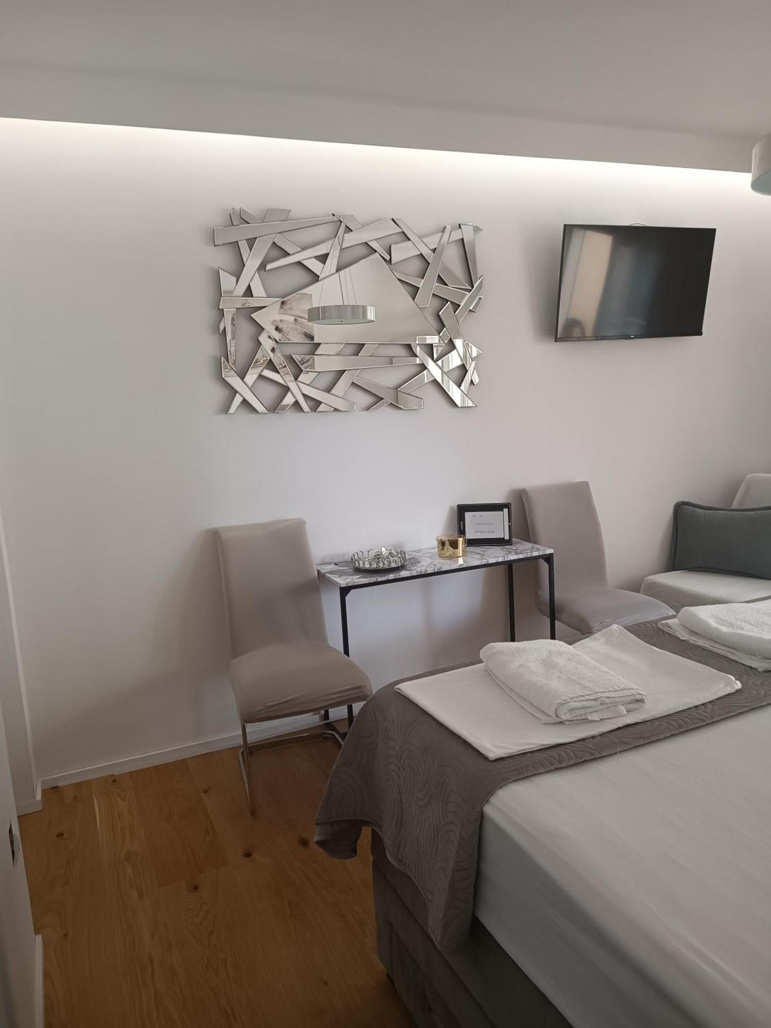 Apartment Golden Sunrise - 4 Ul.Petra Svacica11 Baška Voda Dış mekan fotoğraf
