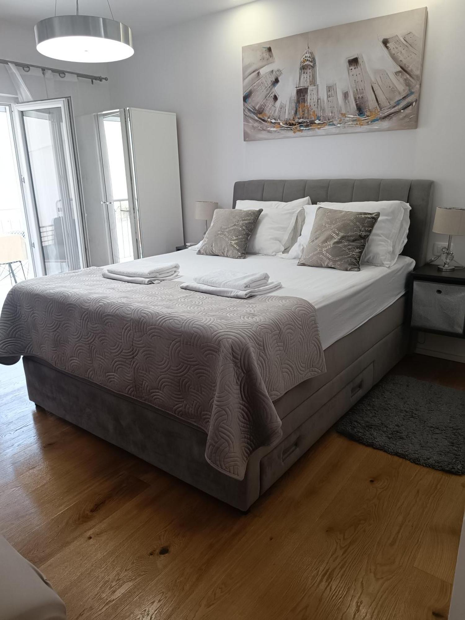 Apartment Golden Sunrise - 4 Ul.Petra Svacica11 Baška Voda Dış mekan fotoğraf